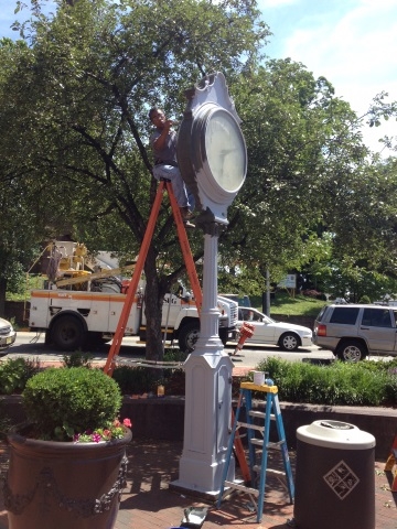 street_clock_west_orange_1