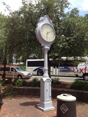 street_clock_west_orange_2